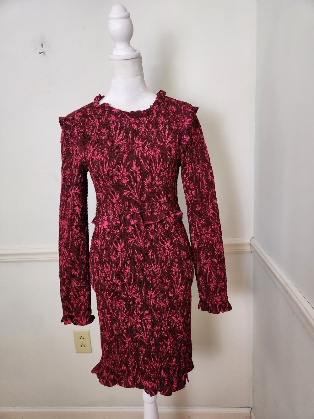 Likely Dress Sz 6 Faye Floral Long Sleeve Mini Rhubarb Pink Bodycon Cocktail
